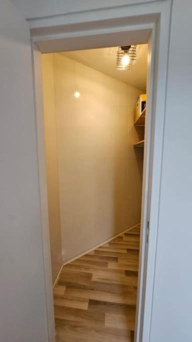 Chambres D'Hotes "The Lake House" - 20 Min To Paris By Metro Créteil Exterior photo