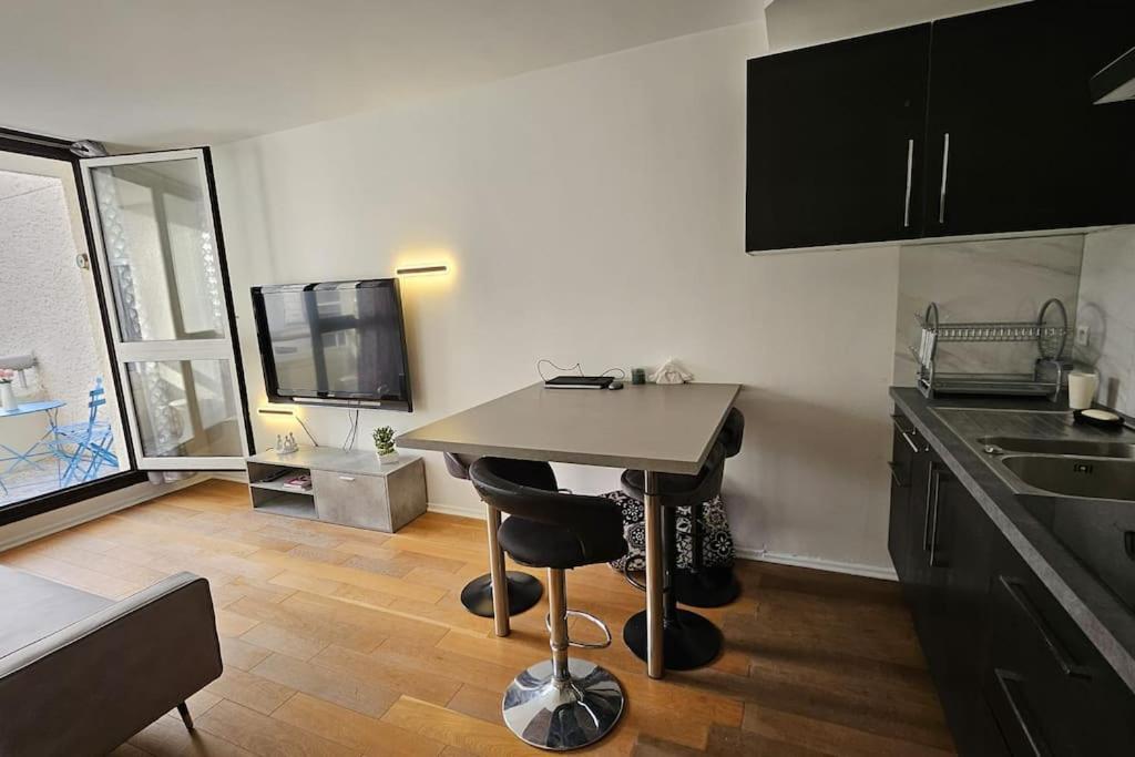 Chambres D'Hotes "The Lake House" - 20 Min To Paris By Metro Créteil Exterior photo